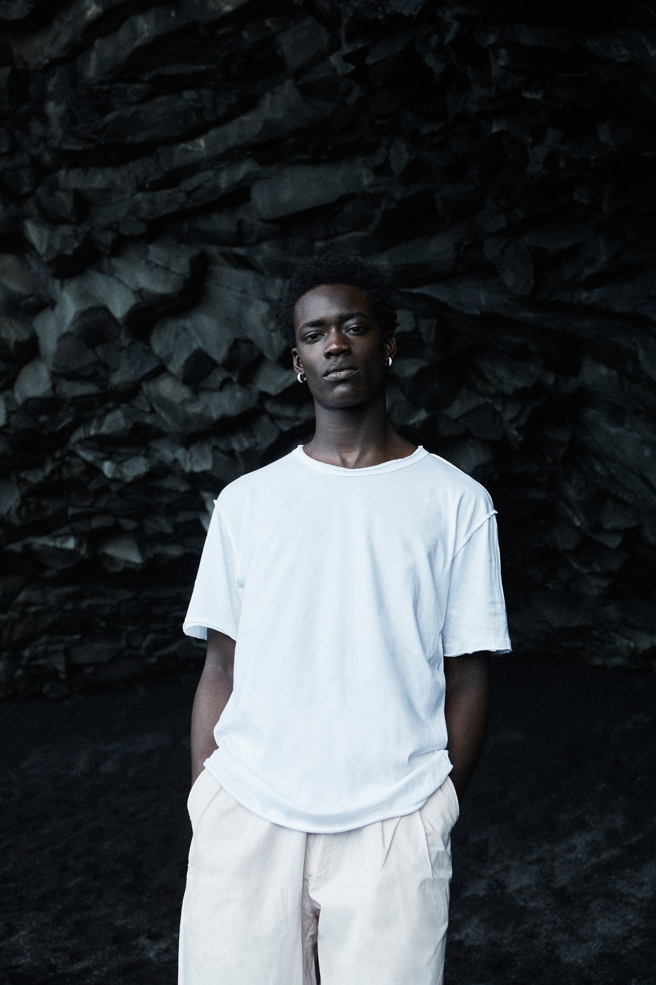 T-shirt oversize noir ElevaPima à bords bruts