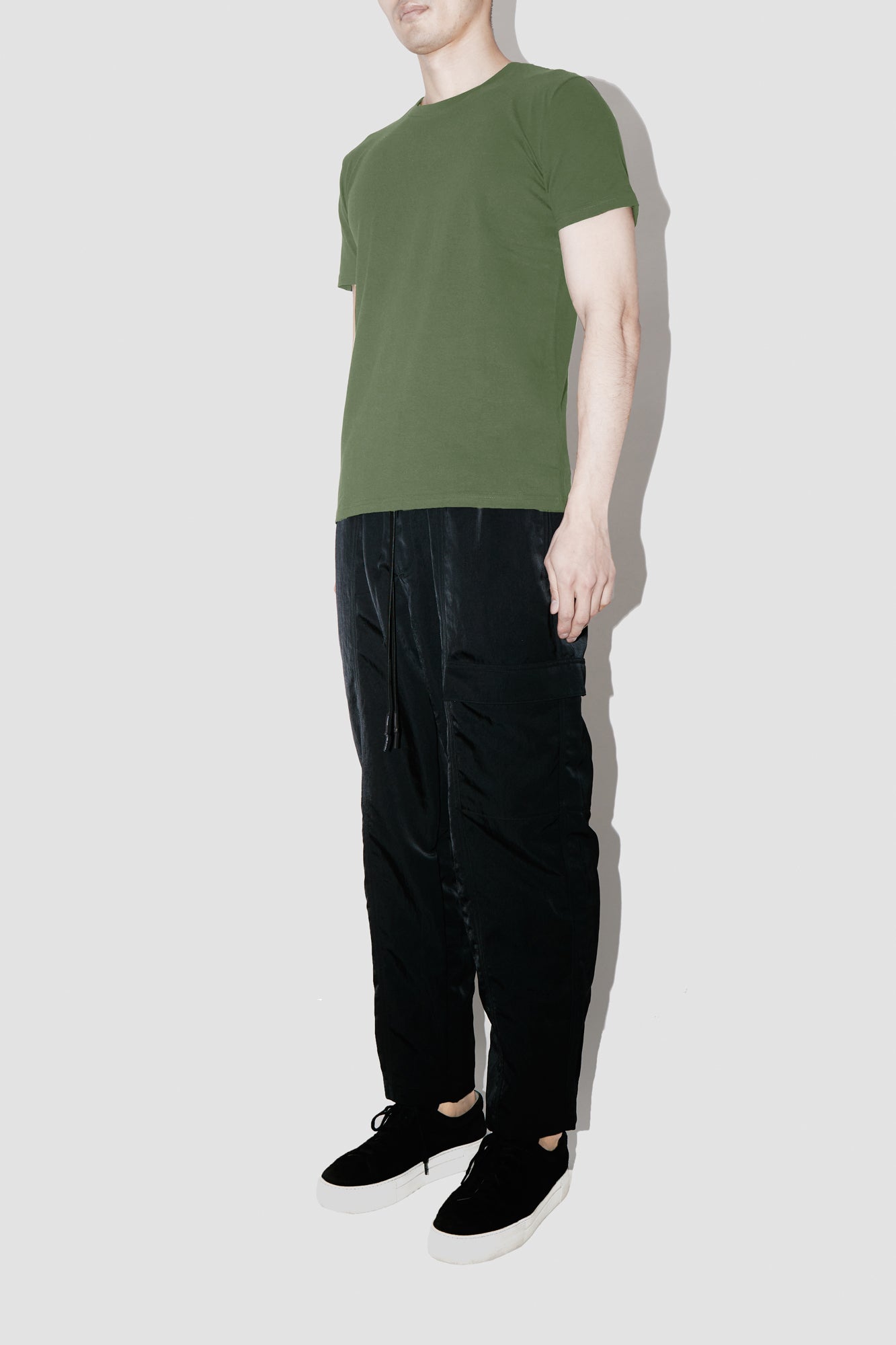 Olive CLASSIC T-SHIRT