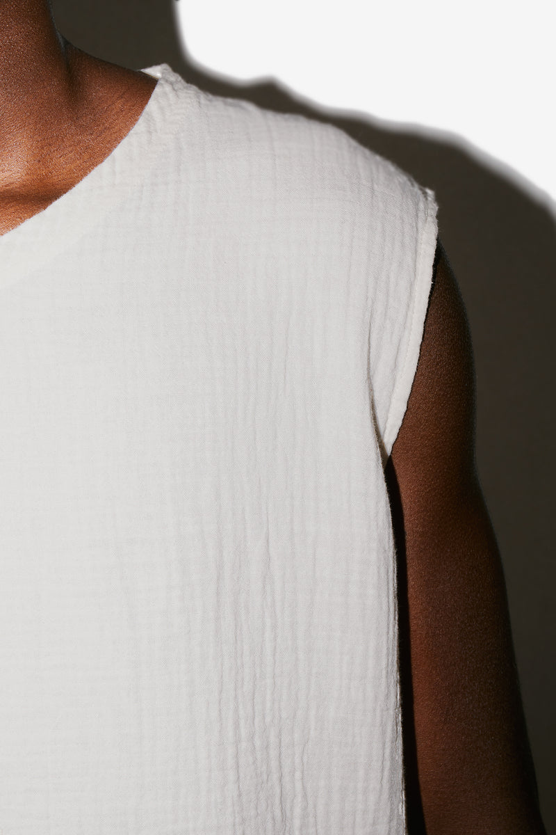 Cream Angel Sleeveless T-Shirt Front Detail - Heath